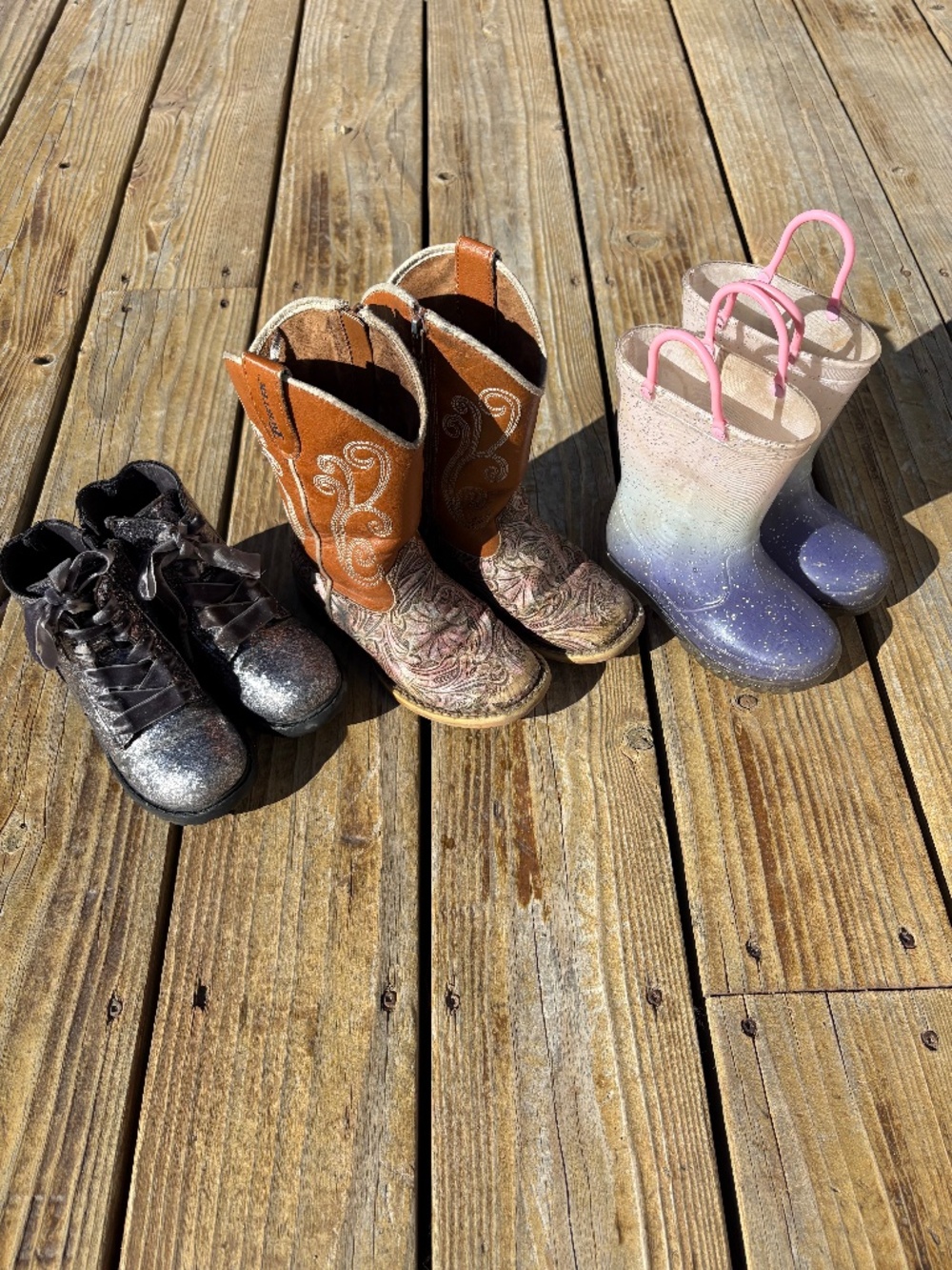 Shoes - Picture 1 of 5